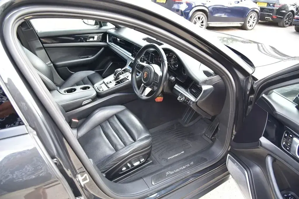 Used Porsche Panamera 462 HP (339 kW) 2017 Grey Hatchback