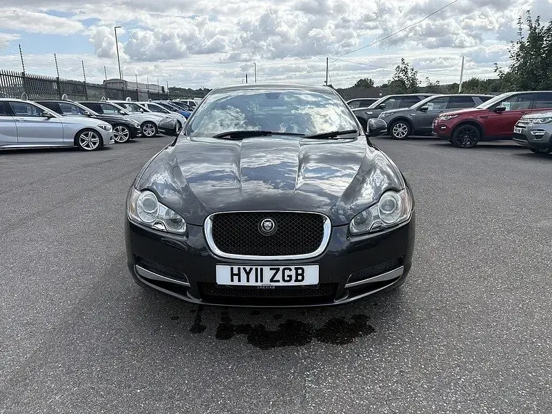 Used Jaguar XF Premium Luxury 380 HP (279 kW) 2011 Grey Sedan