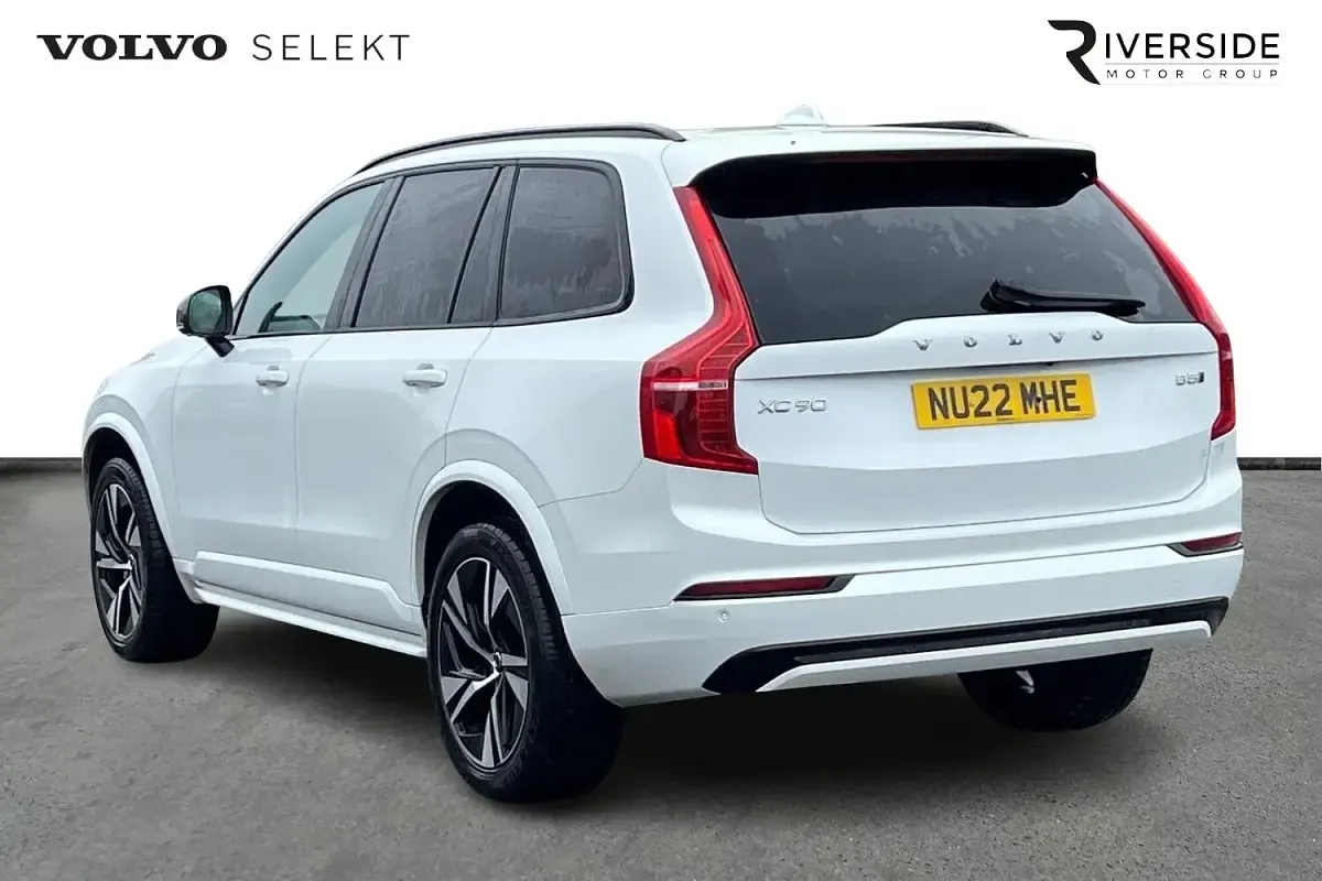 Used Volvo XC90 R-Design 235 HP (172 kW) 2022 White SUV