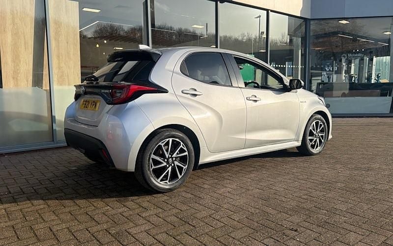 Used Toyota Yaris Hybrid Design 116 HP (85 kW) 2026 Hatchback