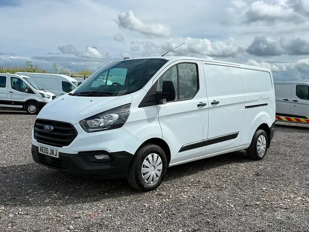Used Ford Transit Custom 105 HP (77 kW) 2020 White Van