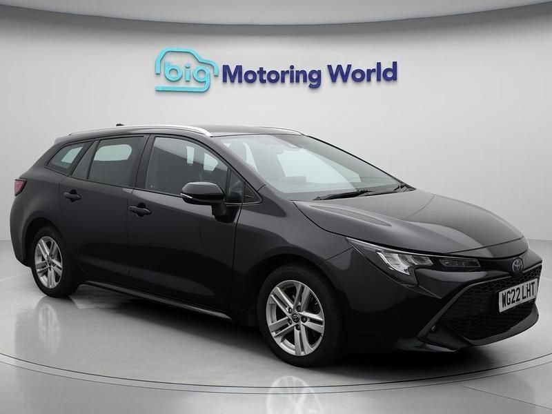 Black Used 2022 Toyota Corolla Estate | £14,275 (Good price) - Image 1/4