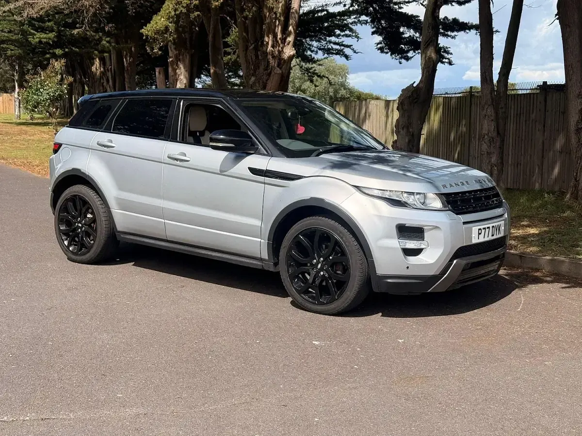 Used Land Rover Range Rover evoque Dynamic 2011 Silver Estate