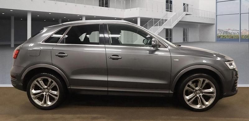 Begagnad Audi Q3 S-line plus 2015 Grå SUV