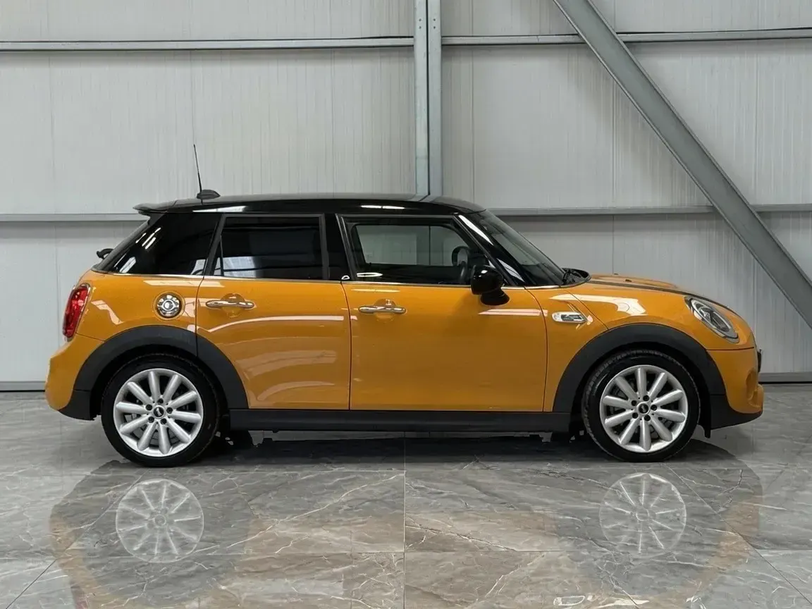 Used Mini Cooper S Hatch 170 HP (125 kW) 2015 Orange Hatchback