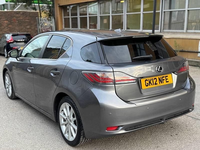 Used Lexus CT200h 136 HP (100 kW) 2012 Grey Hatchback
