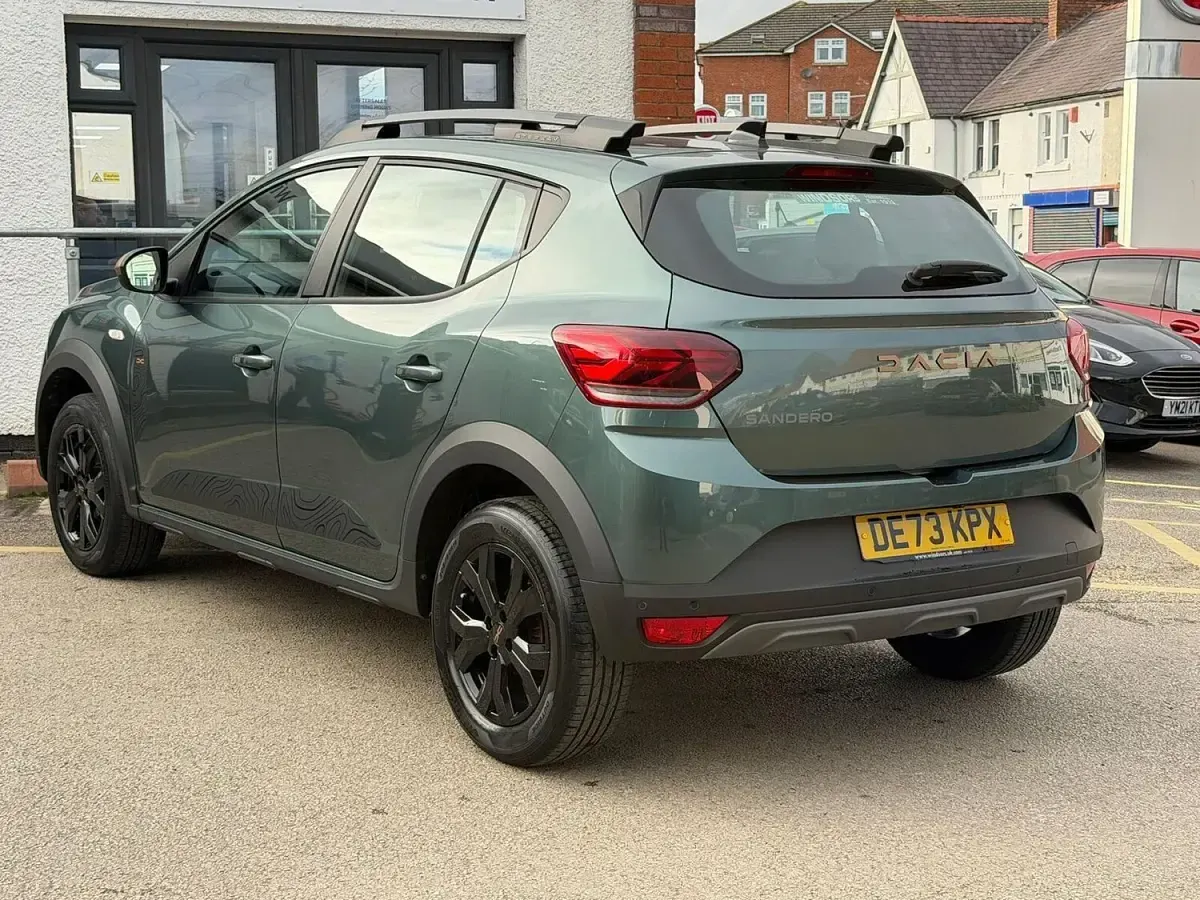 Used Dacia Sandero Extreme 91 HP (66 kW) 2023 Green Hatchback