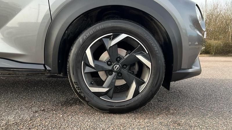 Used Nissan Juke N-Connecta 114 HP (83 kW) 2024 Grey SUV