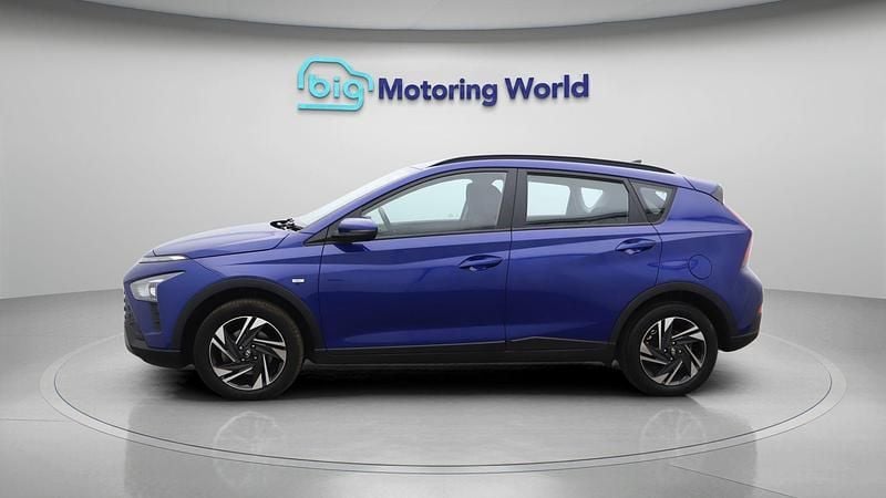 Usado Hyundai Bayon SE 101 HP (74 kW) 2023 Azul SUV