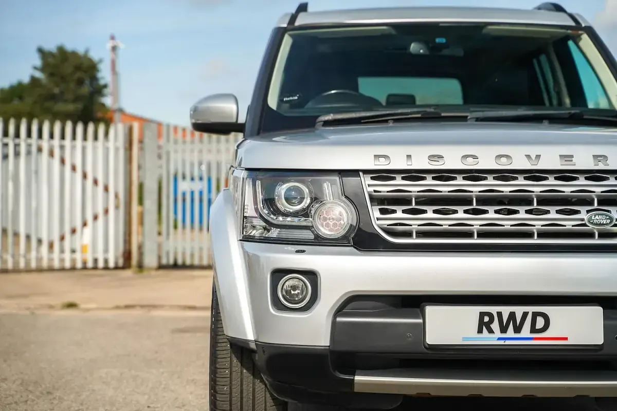 Used Land Rover Discovery 4 HSE Luxury 2015 Silver SUV
