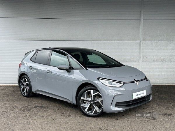 Grey Used 2023 VW ID.3 Pro Hatchback | £23,995 (Fair price) - Image 1/4