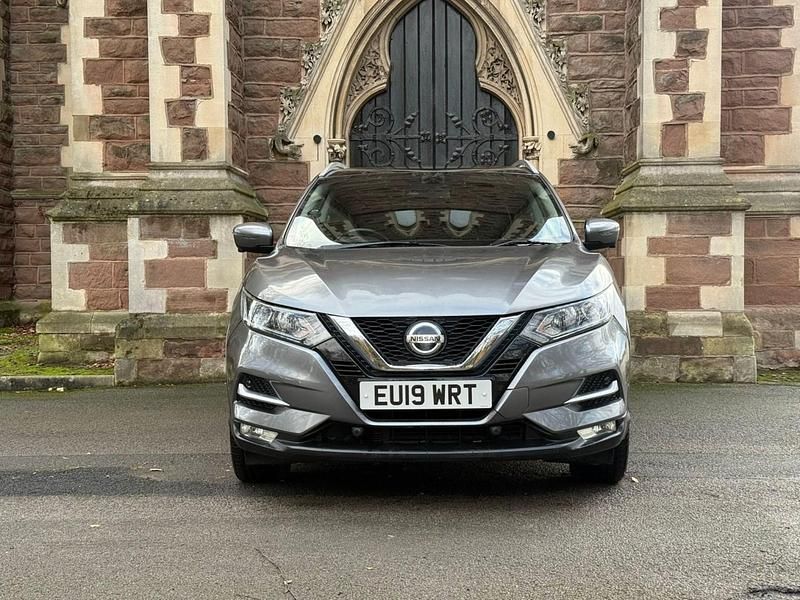 Used Nissan Qashqai N-Connecta 2019 Grey SUV