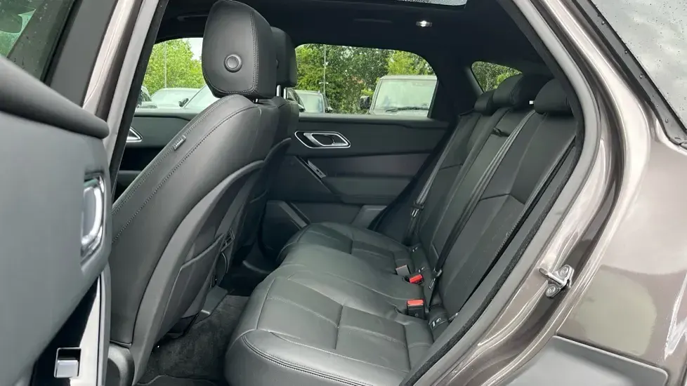 Used Land Rover Range Rover Velar SE Dynamic 404 HP (297 kW) 2025 Premium metallic  charente grey SUV