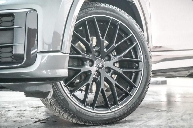 Used Audi Q2 Black Edition 150 HP (110 kW) 2019 Grey SUV