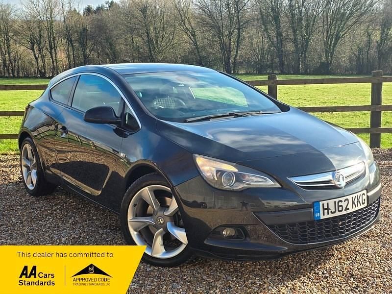 Used Vauxhall Astra GTC SRi 2012 Black Hatchback