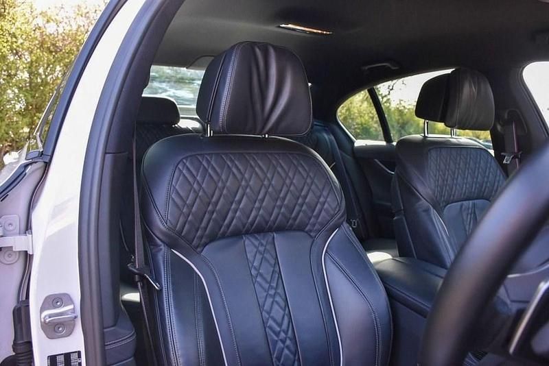 Usado BMW 740 M Sport 340 CV (250 kW) 2020 Blanco Berlina