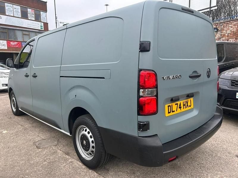 Used Vauxhall Vivaro 2024 White MPV