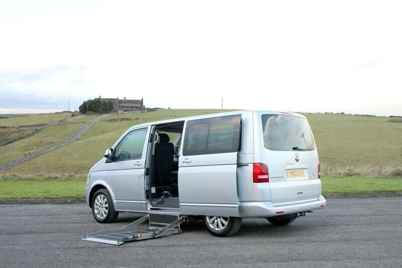 Silver Used 2012 VW Caravelle Executive MPV | £24,995 - Image 1/4