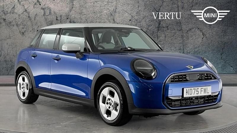 New Mini Cooper Classic 114 kW (156 HP) 2025 Hatchback