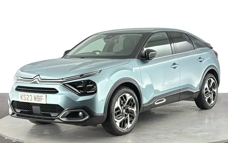 Used Citroën C4 Shine 131 HP (96 kW) 2023 SUV