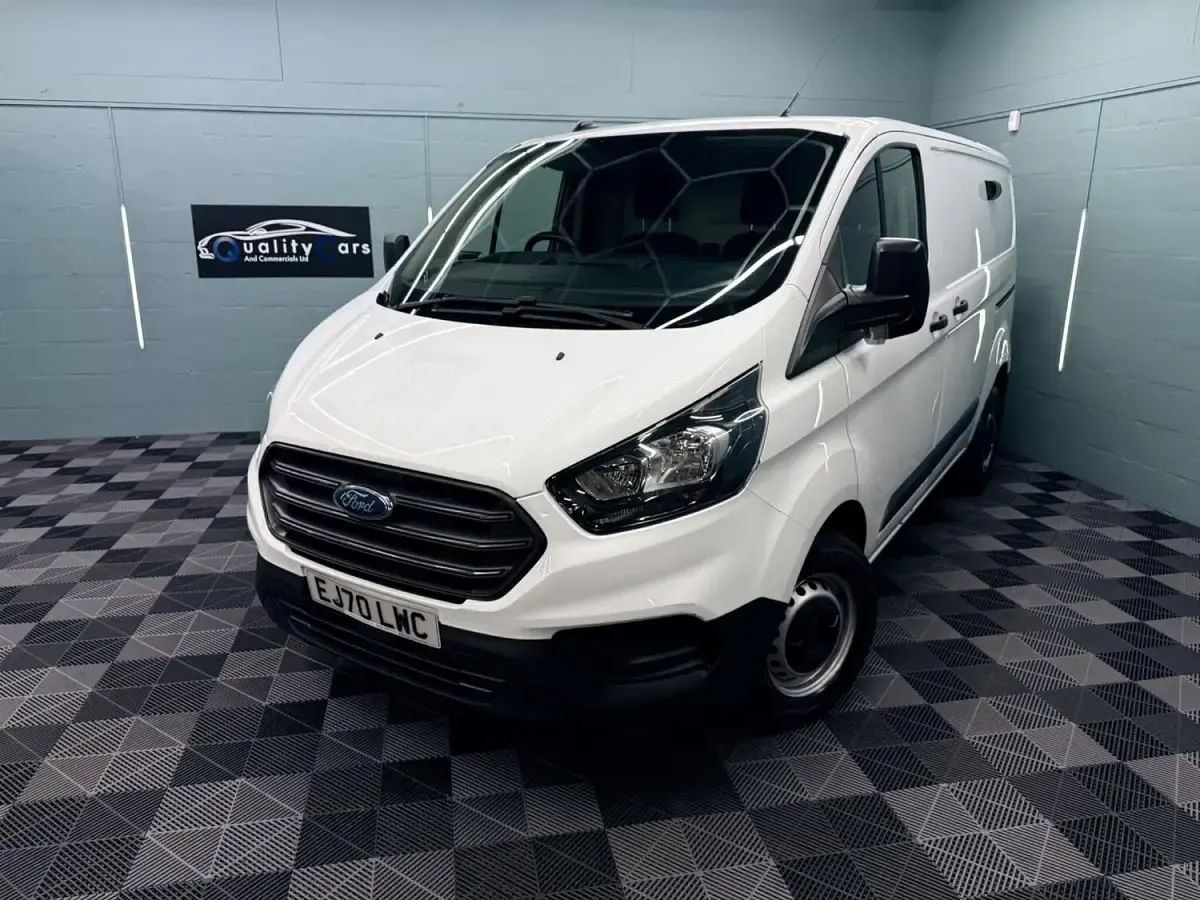 Used Ford Transit Custom S 105 HP (77 kW) 2021 White Van