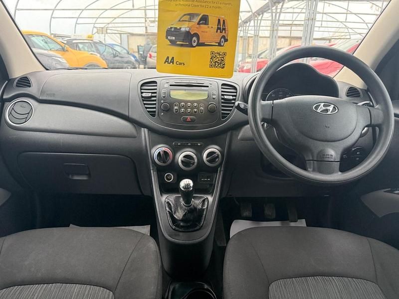 Used Hyundai i10 Active 85 HP (62 kW) 2013 Black Hatchback