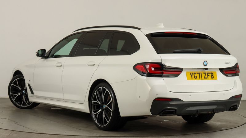 Used BMW 520 M Sport 184 HP (135 kW) 2021 White Estate