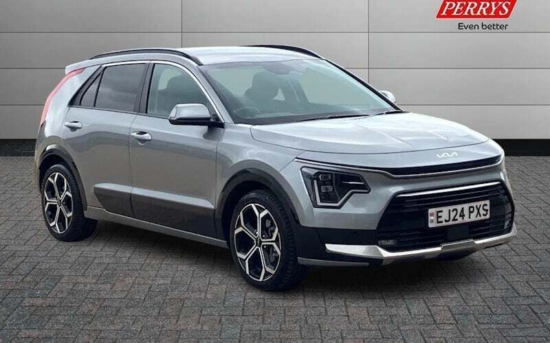 Used 2025 Kia Niro 3 SUV | £25,101 (A bit pricey) - Image 1/4