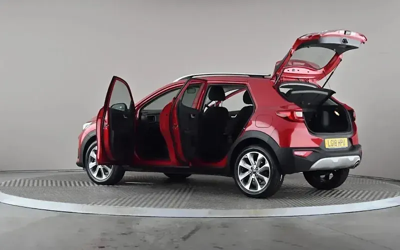 Used Kia Stonic 110 HP (80 kW) 2018 Red SUV