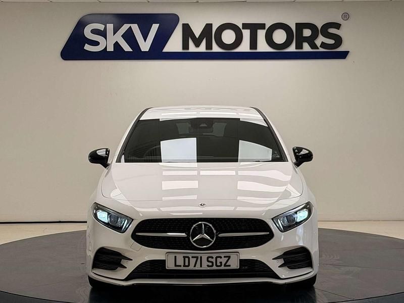 Used Mercedes A200 AMG Line Premium 163 HP (119 kW) 2021 White Hatchback