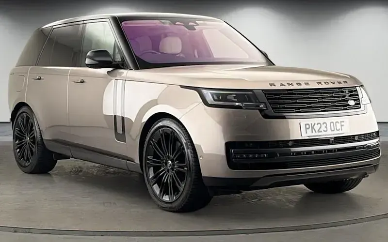 Begagnad Land Rover Range Rover First Edition 351 HK (258 kW) 2023 SUV