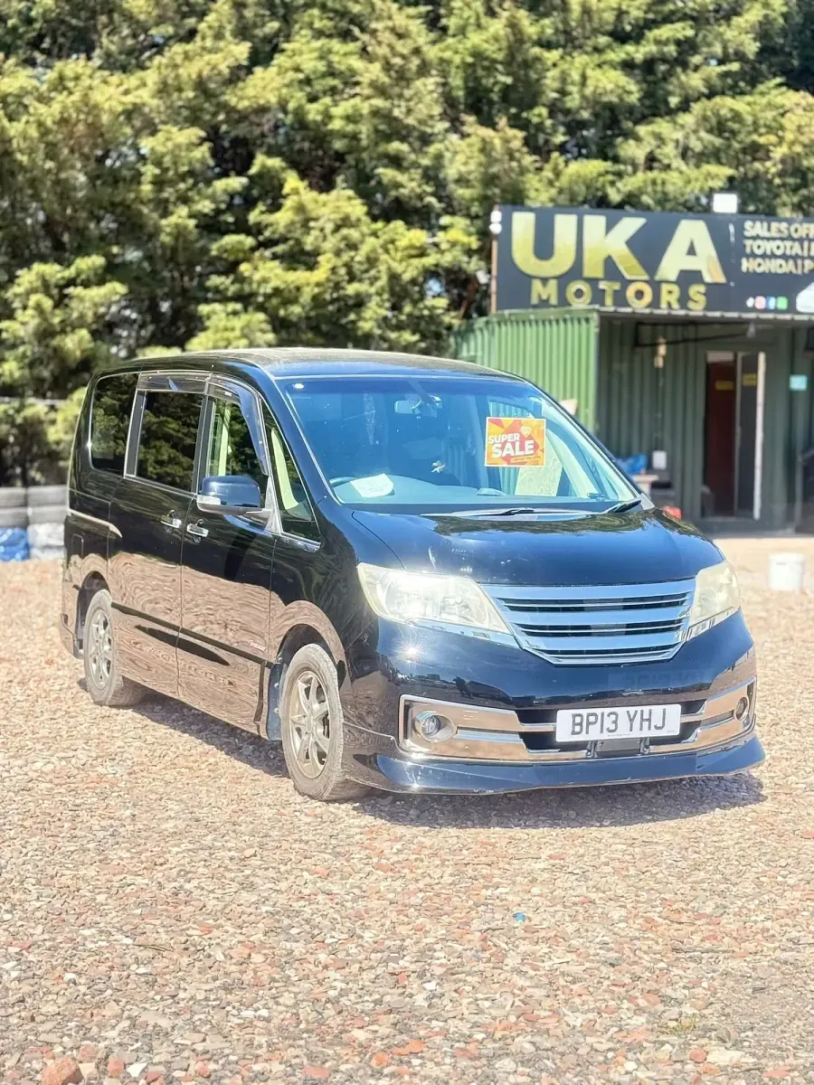 Used Nissan Serena S 2013 Black MPV