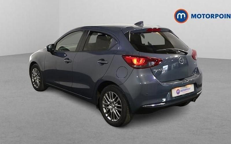 Usado Mazda 2 Inclusive 90 HP (66 kW) 2021 Cinzento Citadino