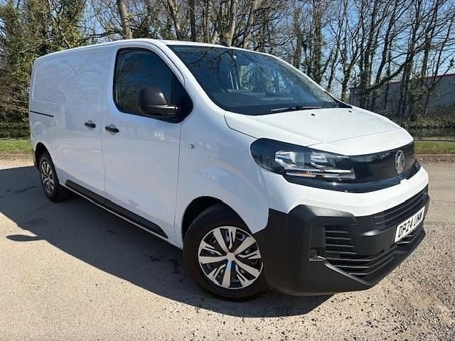 Used Vauxhall Vivaro 2024 White MPV