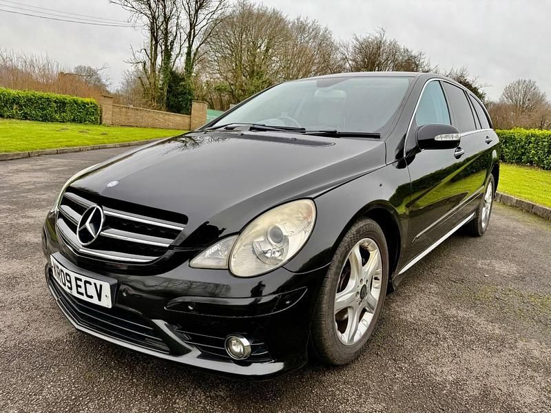 Black Used 2009 Mercedes R320 AMG MPV | £5,799 - Image 1/4