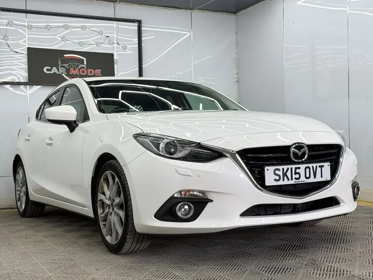 Used Mazda 3 Inclusive 165 HP (121 kW) 2015 White Hatchback