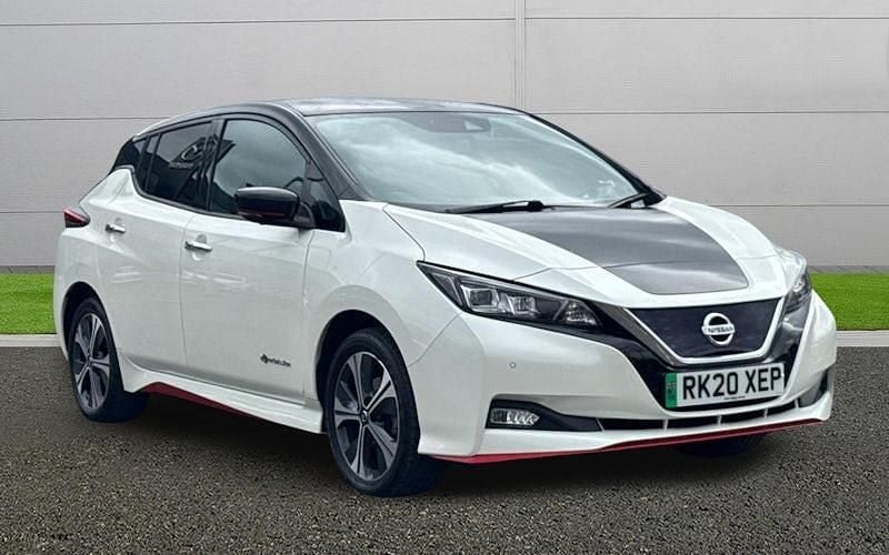 Used Nissan Leaf 160 kW (218 HP) 2019 White Hatchback