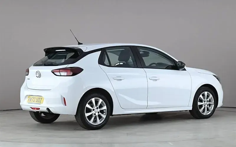 Używany Vauxhall Corsa Design Edition 101 KM (74 kW) 2023 Biały Hatchback