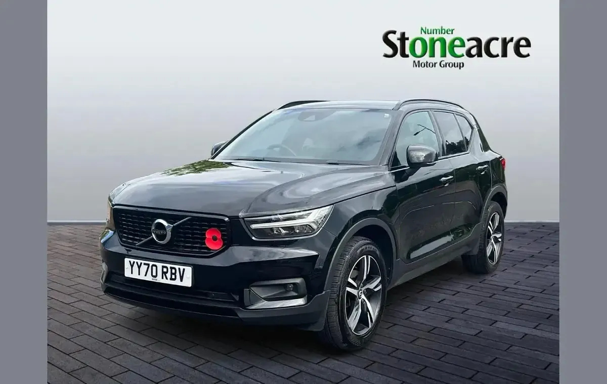 Usado Volvo XC40 R-Design 150 HP (110 kW) 2020 Preto SUV
