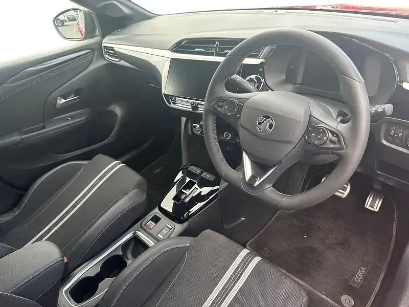 Used Vauxhall Corsa-e 100 kW (136 HP) 2024 Red Hatchback
