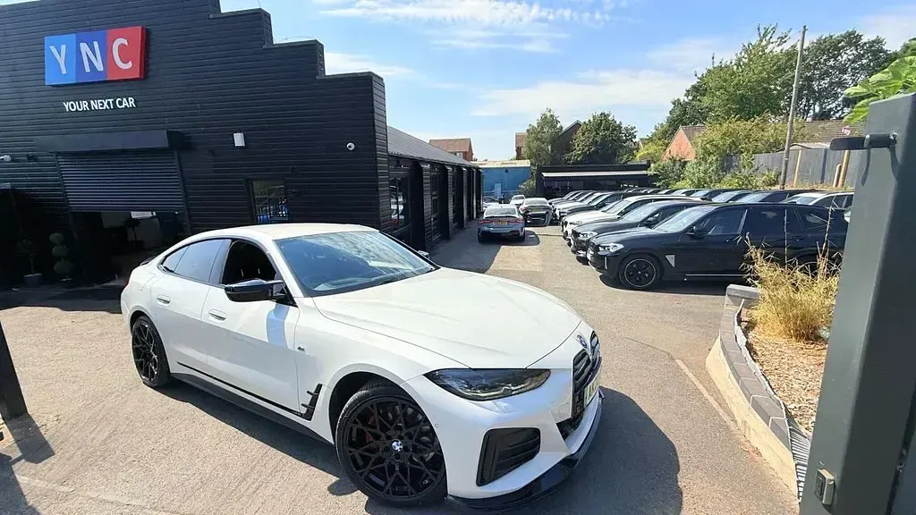 Used BMW i4 M Sport 419 kW (571 HP) 2022 White Sedan