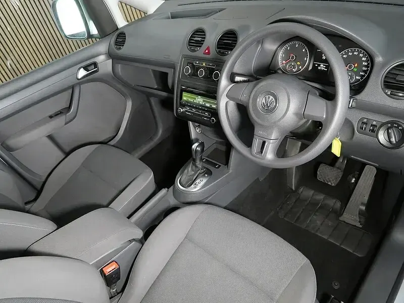 Used VW Caddy Maxi Life 102 HP (75 kW) 2015 Silver MPV