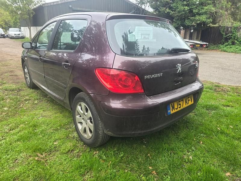 Used Peugeot 307 S 2007 Maroon Hatchback
