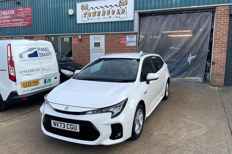 White Used 2024 Suzuki Swace Estate | £18,499 (Good price) - Image 1/1