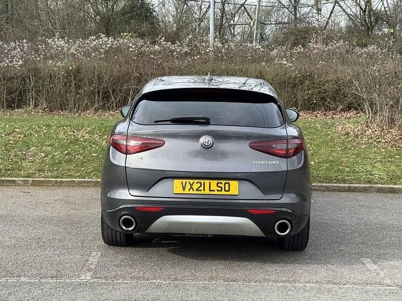 Used Alfa Romeo Stelvio Lusso 200 HP (147 kW) 2021 Grey SUV