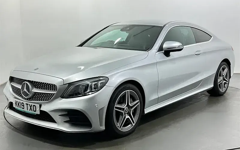 Used Mercedes C300 AMG Line Premium 258 HP (189 kW) 2019 Silver Coupe