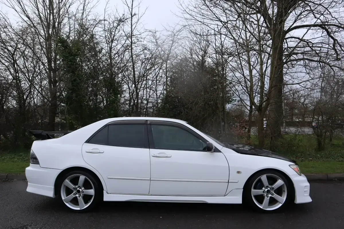 Usado Toyota Altezza Edition 2000 Branco Sedan