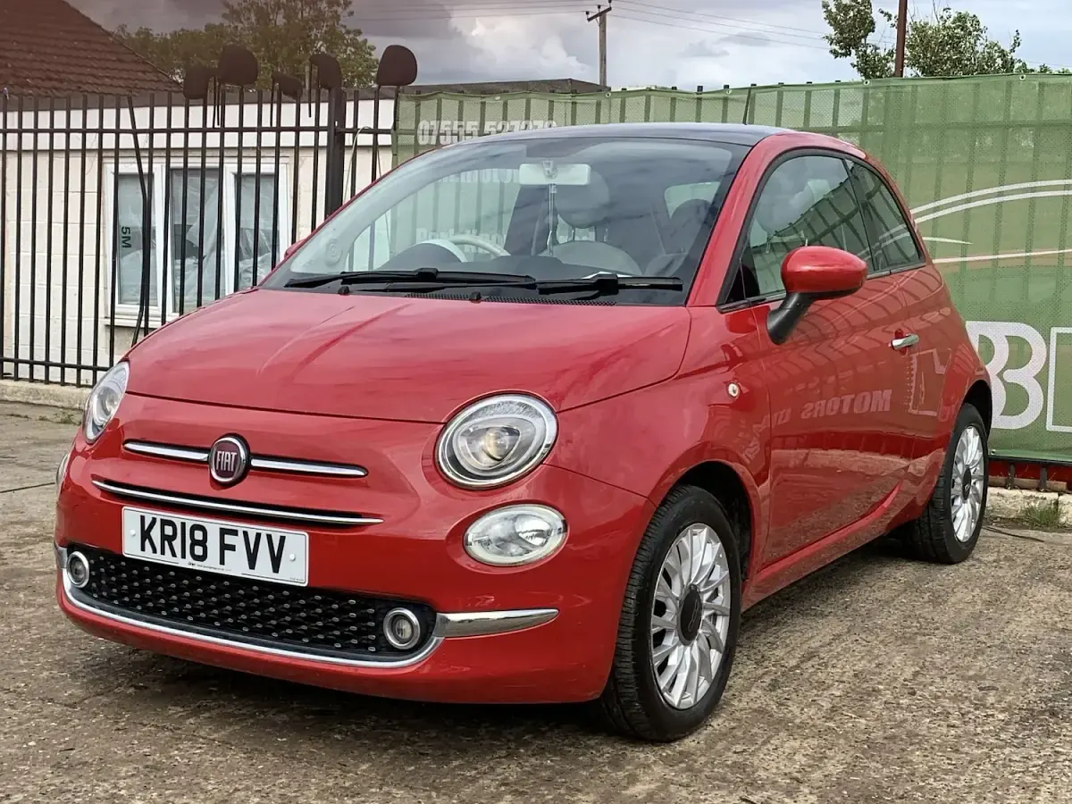 Used Fiat 500 Lounge 69 HP (50 kW) 2018 Red Hatchback