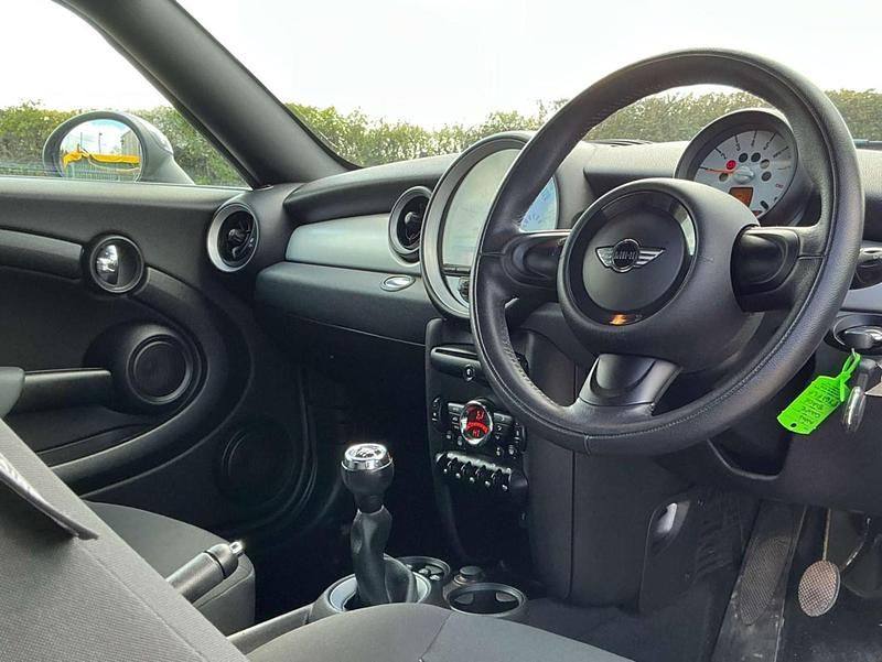 Begagnad Mini Cooper Coupé 2012 Svart Sportkupé