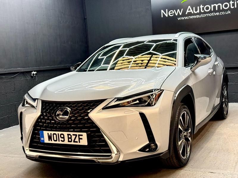 Used Lexus UX 250h 2019 Silver SUV
